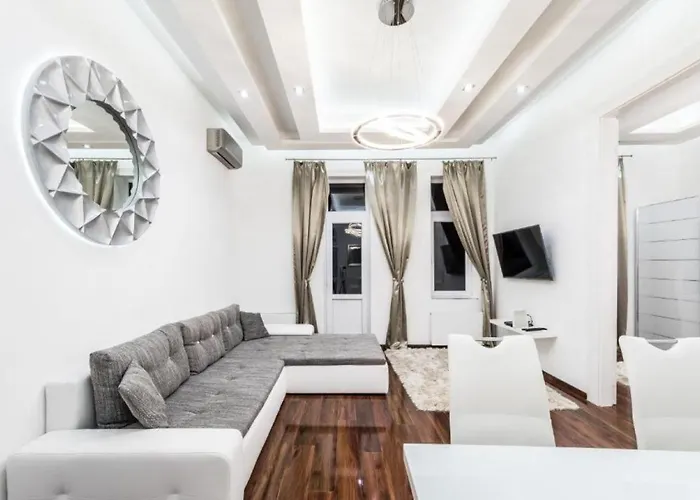 Parliament View Luxury Flats With Terrace Free Parking Upon Reservation Budapest