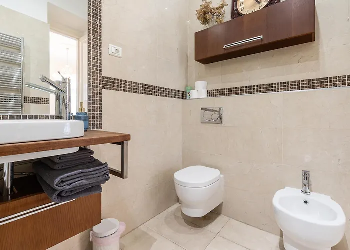 Parliament View Luxury Flats With Terrace Free Parking Upon Reservation * Budapest