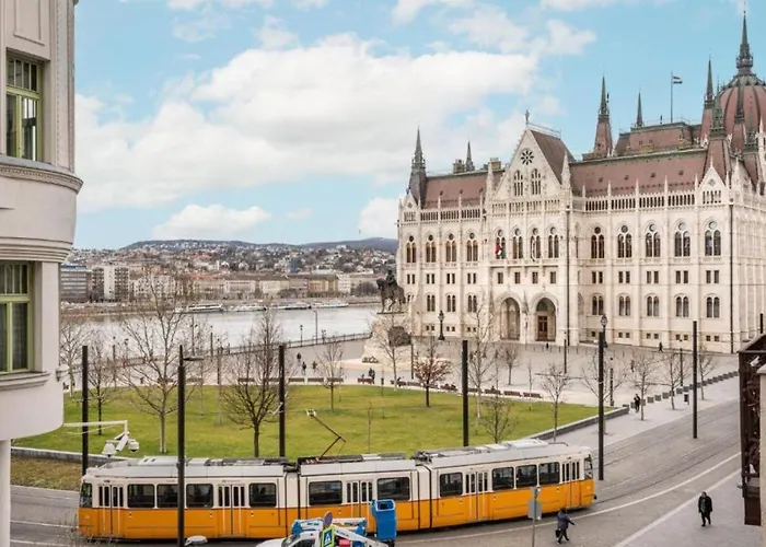 Apartamento Parliament View Luxury Flats With Terrace Free Parking Upon Reservation *