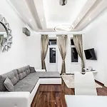 Parliament View Luxury Flats With Terrace Free Parking Upon Reservation Budapest