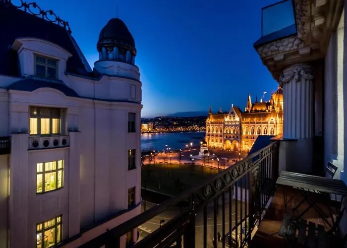 Parliament View Luxury Flats With Terrace Free Parking Upon Reservation Daire Budapeşte