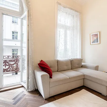 Parliament View Luxury Flats With Terrace Free Parking Upon Reservation * Budapešť