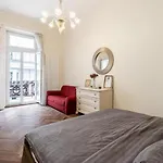 Parliament View Luxury Flats With Terrace Free Parking Upon Reservation * Budapest